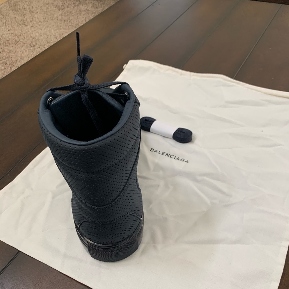 Balenciaga Sneakers - Picture 3 of 8